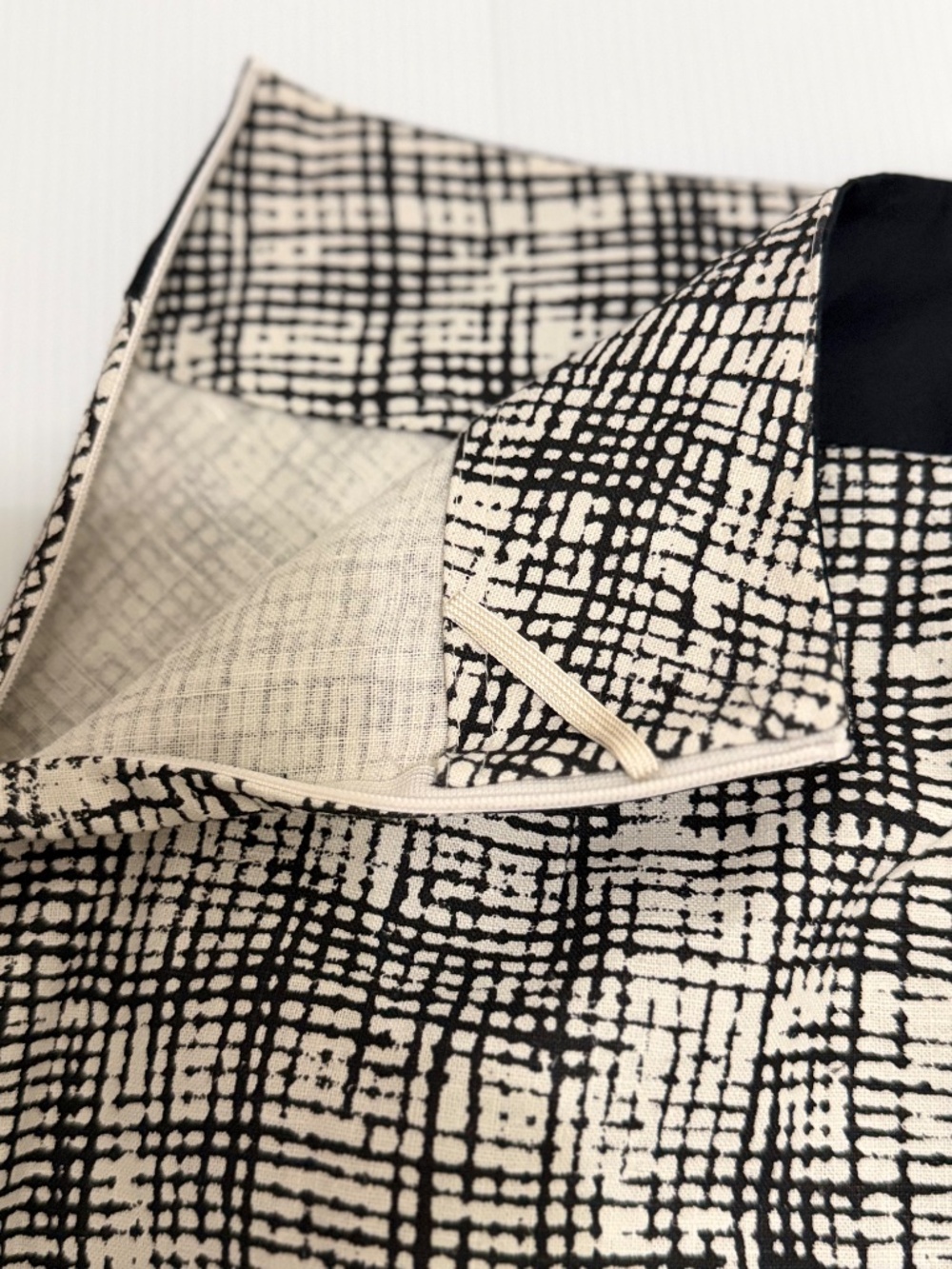 Weekend Max Mara mid-rise skirt. Size 6 - Picture 15 of 15